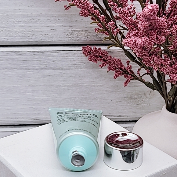 Elemis Pro-Collagen Marine Cream - Picture 3 of 5